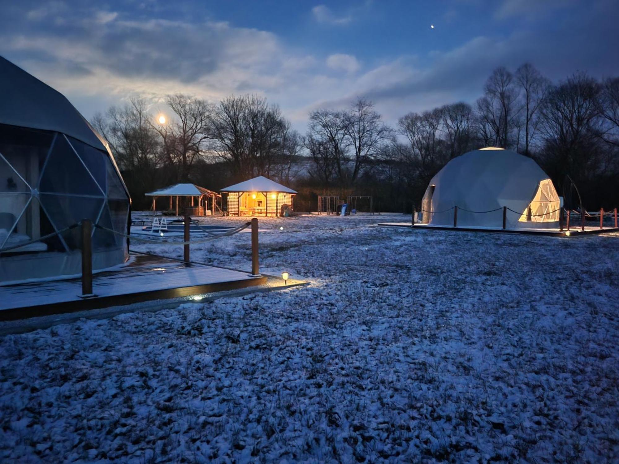 Luxuszelt Glamping Nad Sanem Krzemienna (Podkarpackie)